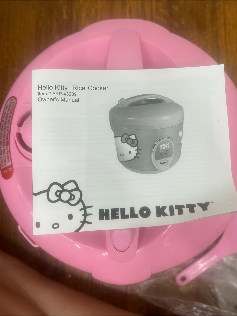 Hello Kitty 1.5QT Rice Cooker - Picture 9 of 12